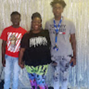 Meet your Posher, Tia